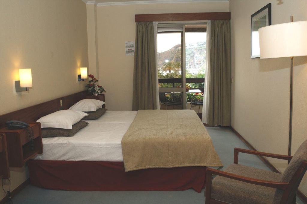 Cheerfulway Bravamar Hotel Ribeira Brava Exterior foto
